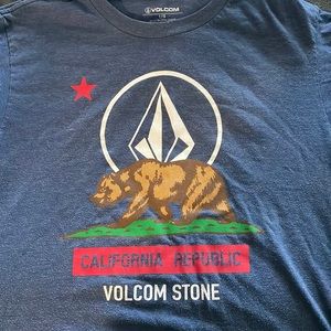 Blue Volcom T-shirt (Boys Lg)